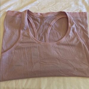 Lululemon tank